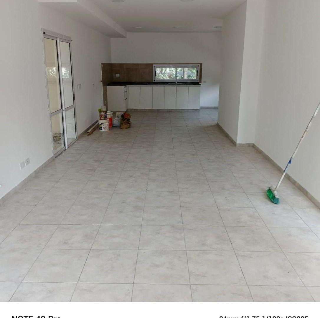 Foto de Casa en Alquiler de 2 dormitorios en Villa Catalina, imagen 4