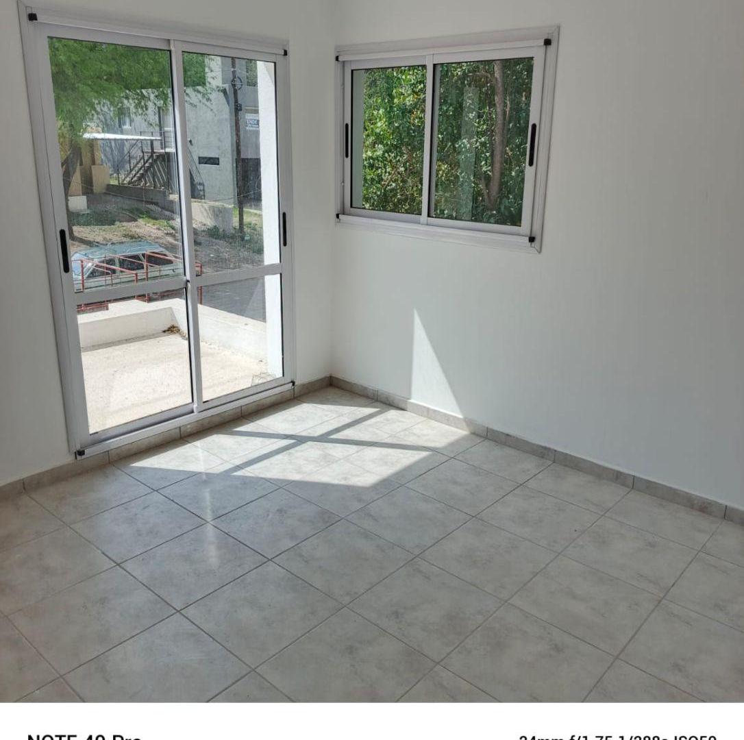 Foto de Casa en Alquiler de 2 dormitorios en Villa Catalina, imagen 5