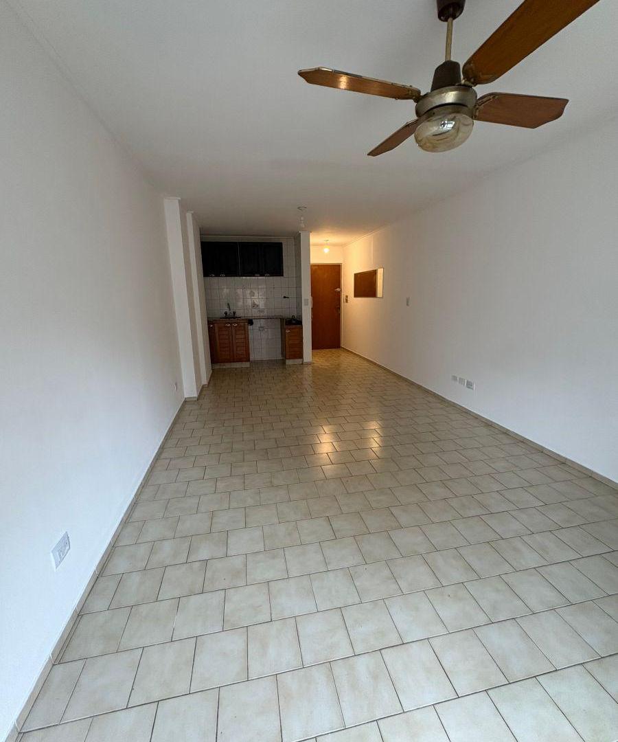 Foto de Nueva Córdoba monoambiente frente con balcon, imagen 3