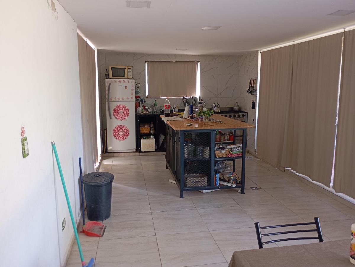 Casa + Quincho + Pileta! 5
