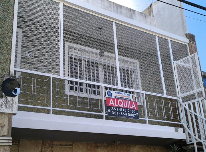 ALQUILER CASA 3 DORMITORIOS+OFICINA+TERRAZA GIGANTE!!! 4
