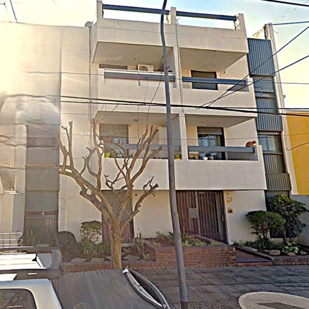 DEPARTAMENTO DOS DORMITORIOS EN VENTA INMEJORABLE UBICACION