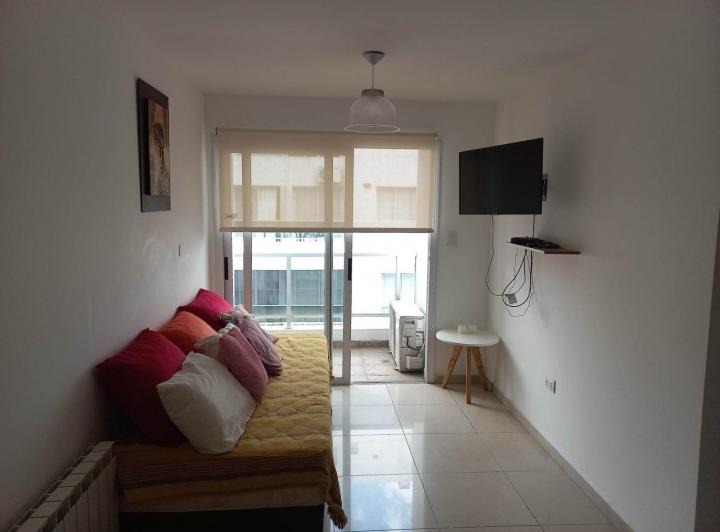 Dpto. Amboblado 1 Dorm. 1 Balcón. 1