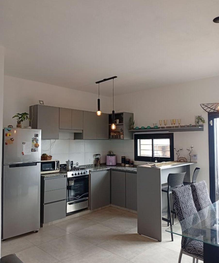 Vendo Duplex en Barrio Norte 1 de dos dormitorios, excelente calidad de consutrucción.