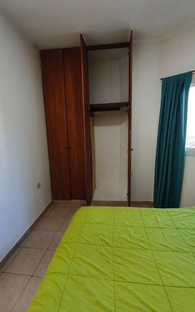 Departamento AMUEBLADO en Planta Baja con patio propio muy amplio y luminoso. 2