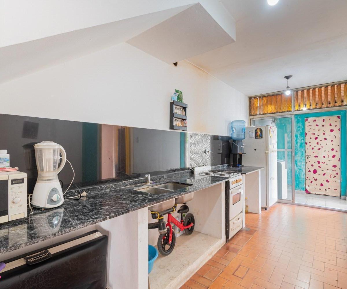 Venta Duplex Cuatro Ambientes con Patio Barrio Cartero Bruno Ramirez, Hurlingham, Pba. 1