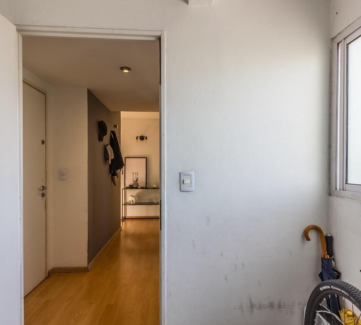 Semipiso. Frente. Balcón Corrido. Parrilla Propia. Vista Abierta 1