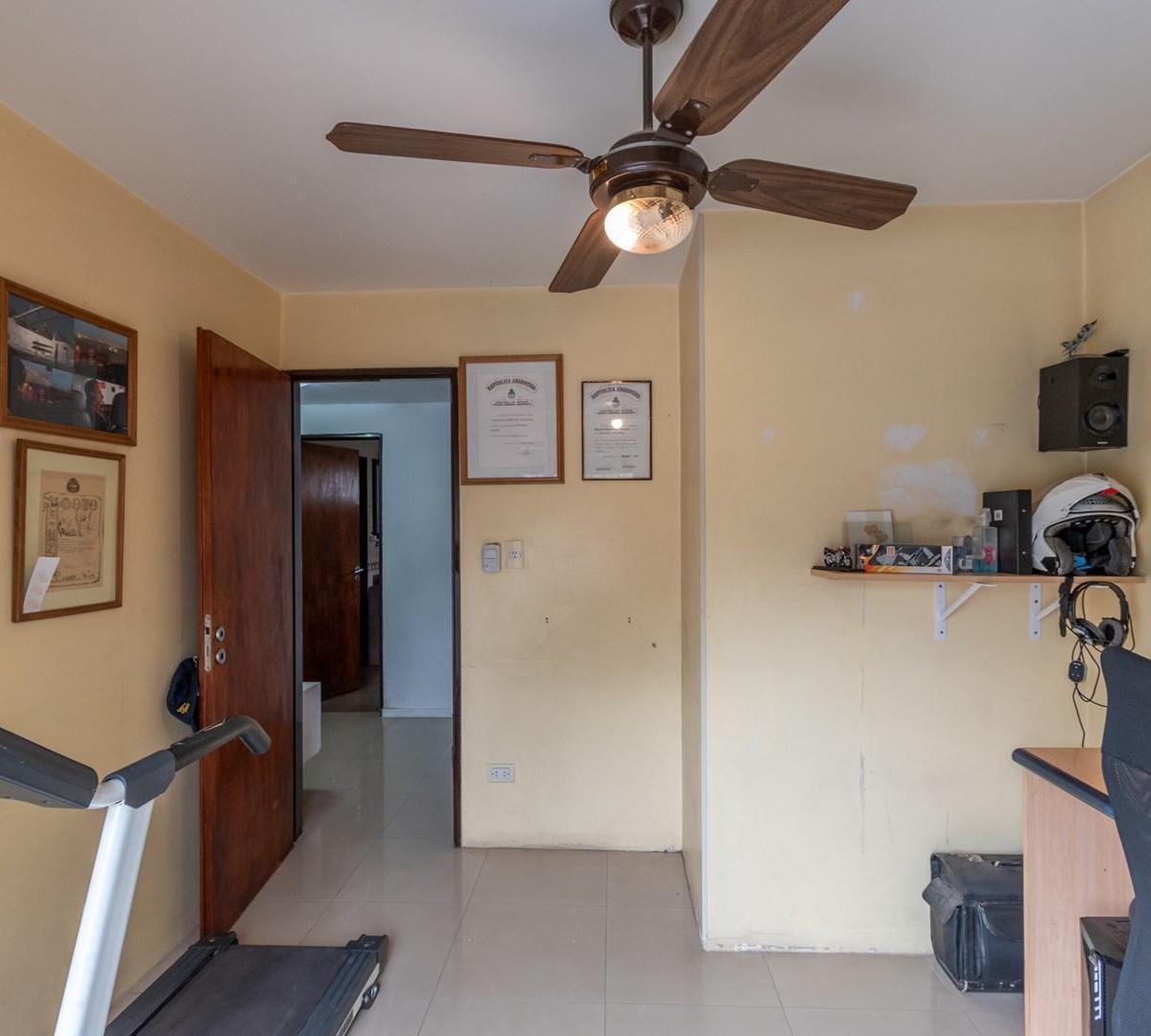 Casa · Venta · 5 Ambientes · Barrio Naon · Mataderos · Piscina · Cochera · Jardín · Playroom 2