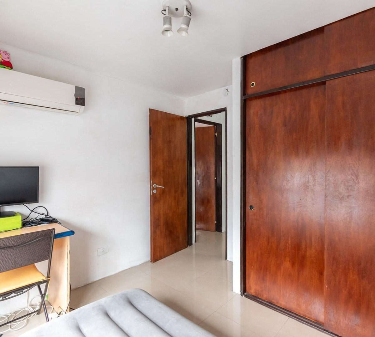 Casa · Venta · 5 Ambientes · Barrio Naon · Mataderos · Piscina · Cochera · Jardín · Playroom 5