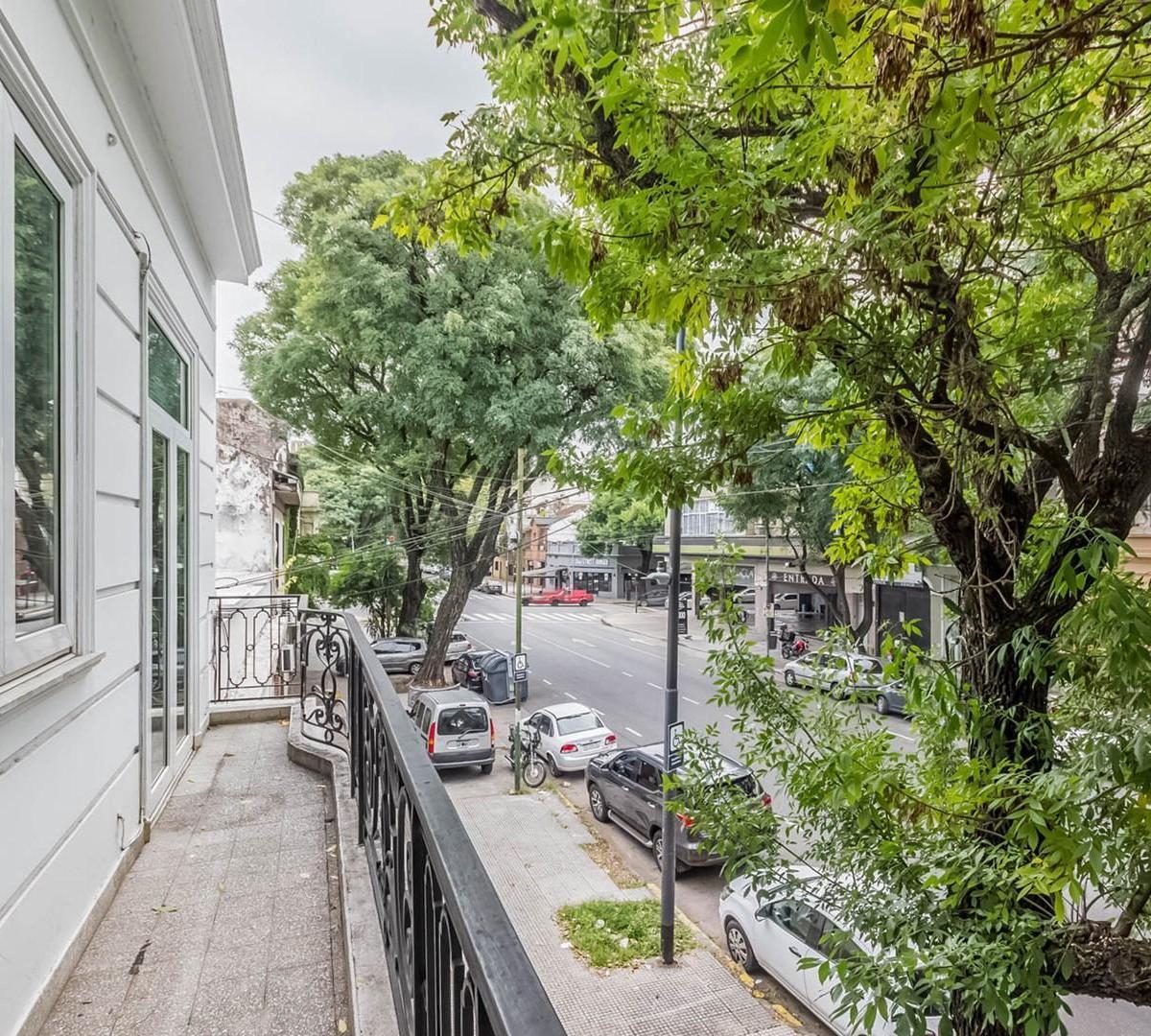 PH 4 Ambientes. Sin Expensas. Frente. Balcón, Patio y Terraza Propia. Villa Urquiza 5