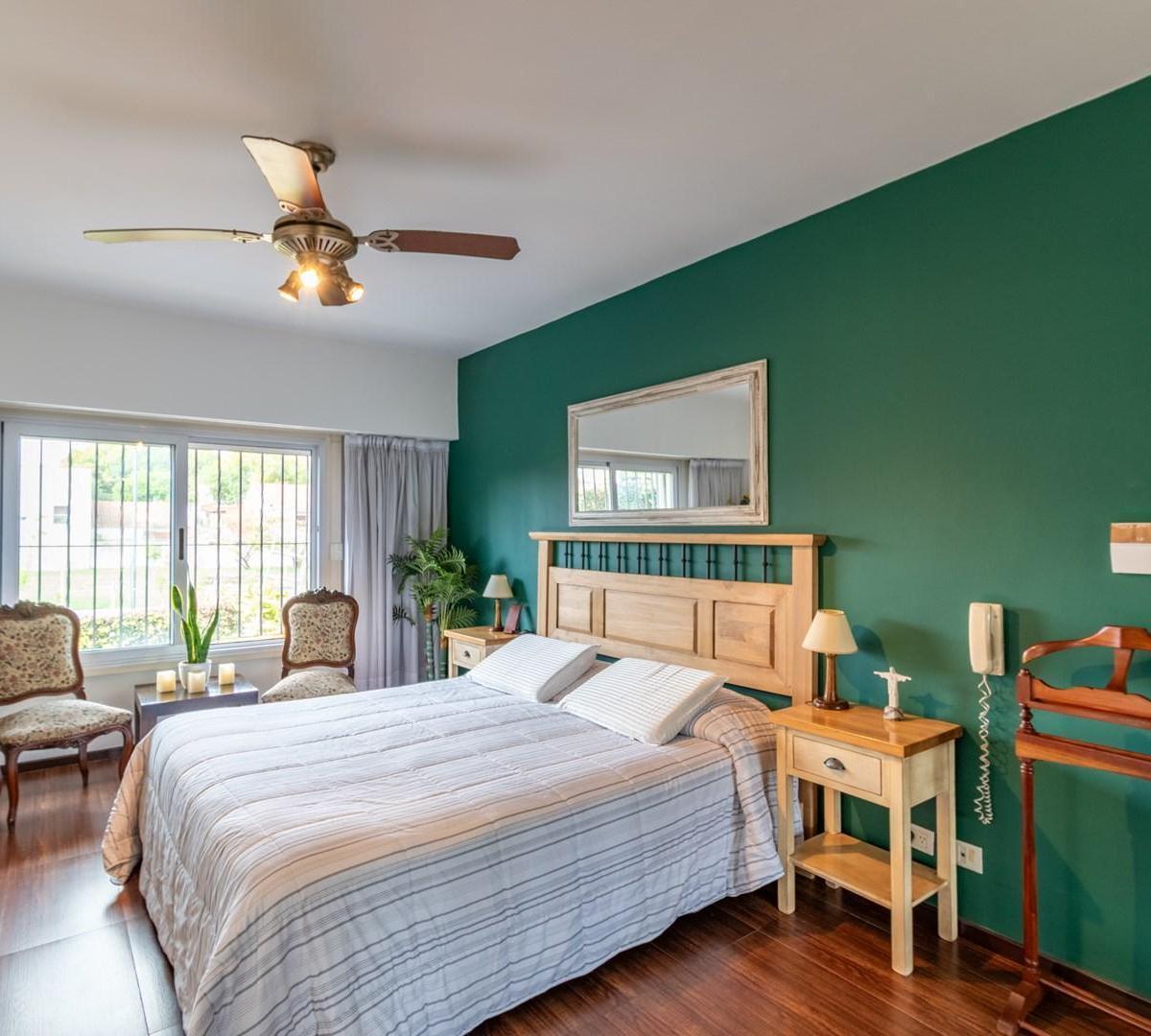 Casa · Venta · 5 Ambientes · Villa Real · Piscina · Cochera · Jacuzzi · Sauna · Patio 5