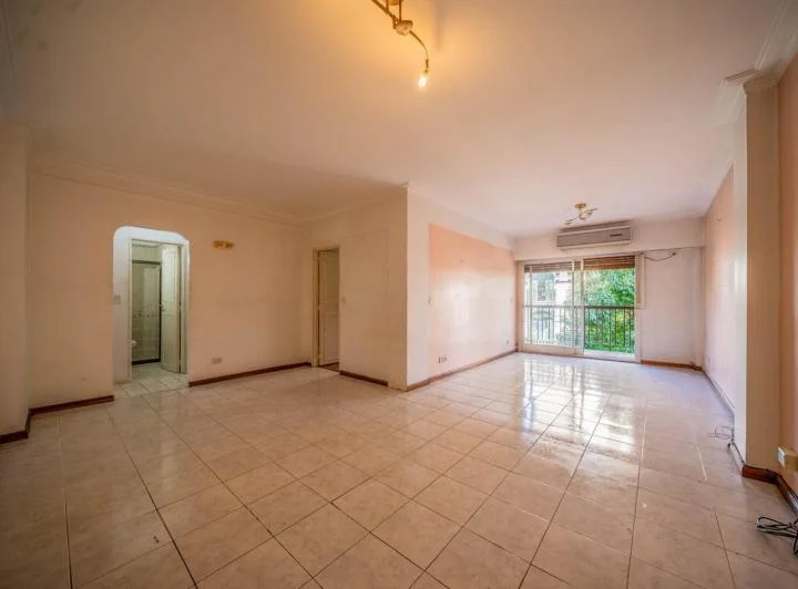 DEPARTAMENTO . 4 AMBIENTES . BALCON . DEPENDENCIA . COCHERA . VILLA URQUIZA 1