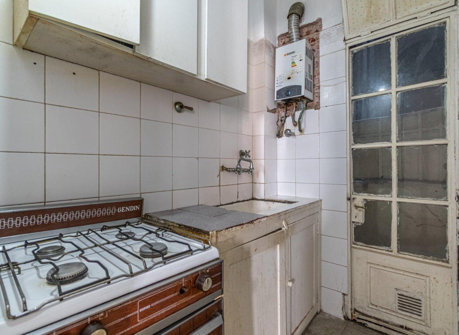 Venta departamento de dos ambientes, Pasteur al 700, Balvanera, CABA