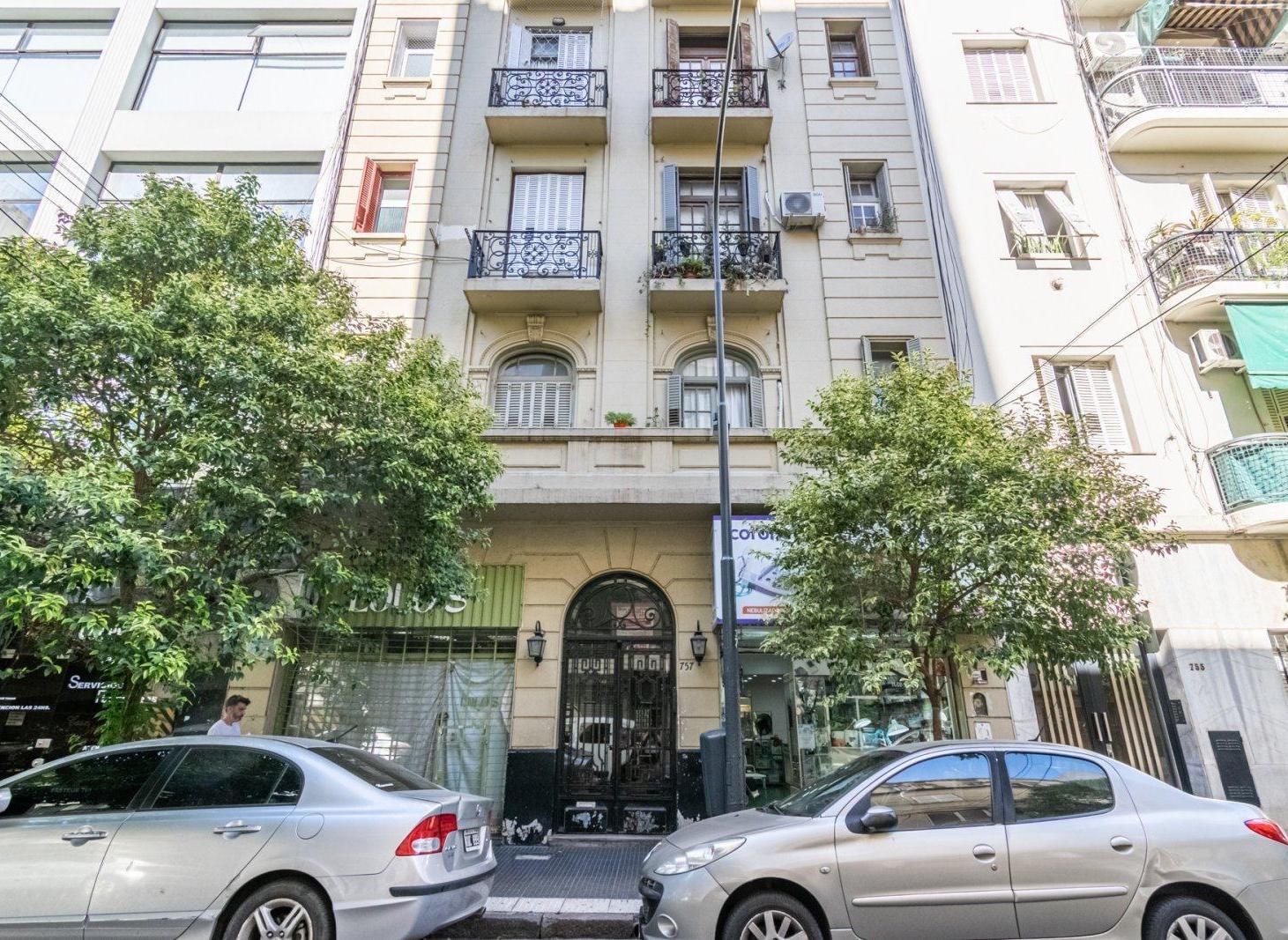 Venta departamento de dos ambientes, Pasteur al 700, Balvanera, CABA