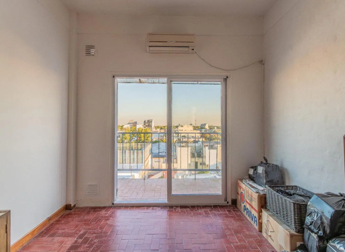 3 ambientes. Vista Abierta. Piso Alto. Luminoso. Apto Credito 2