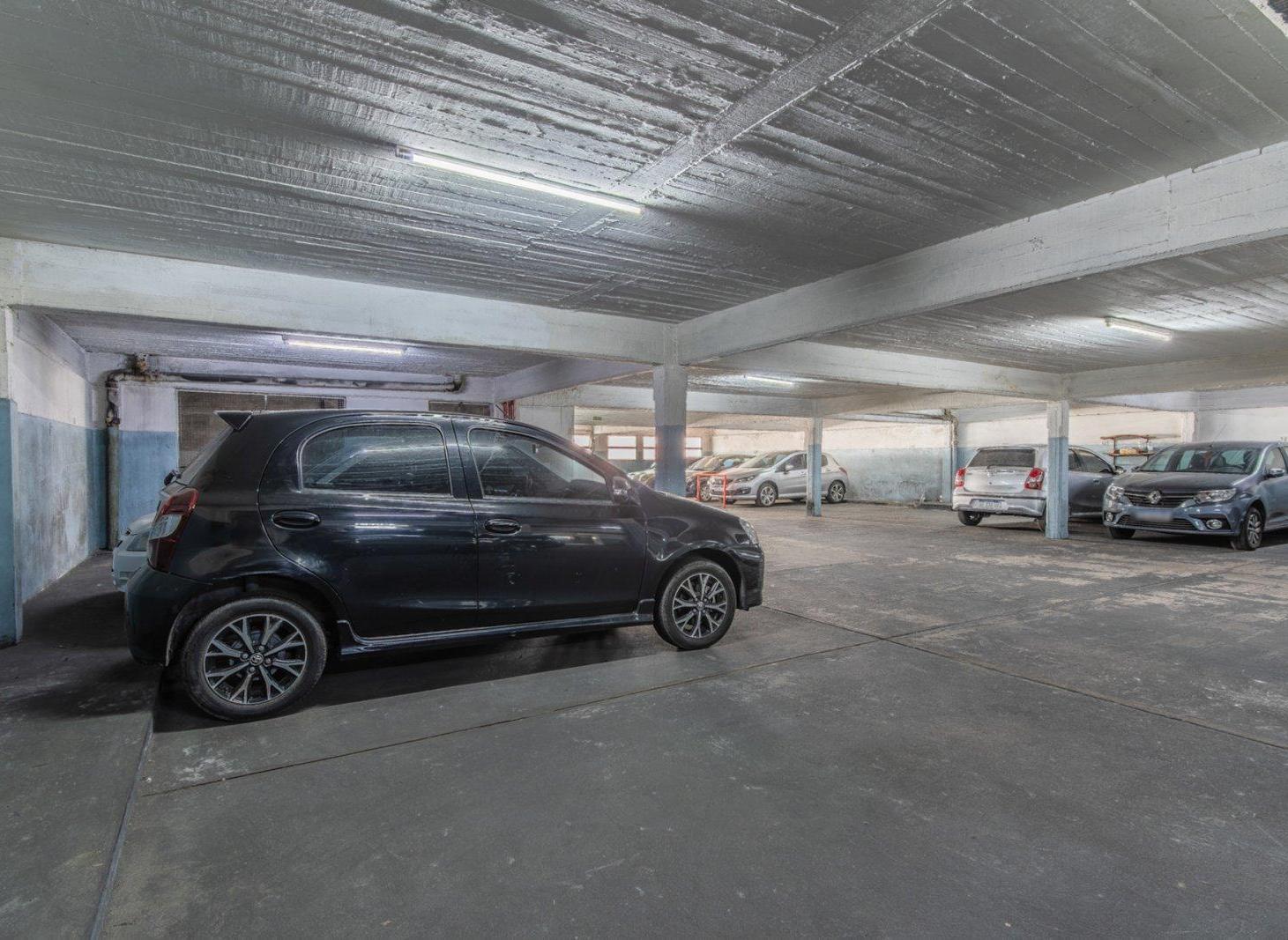 Venta Caballito Sur Cochera Cubierta Montacarga Piso Tres