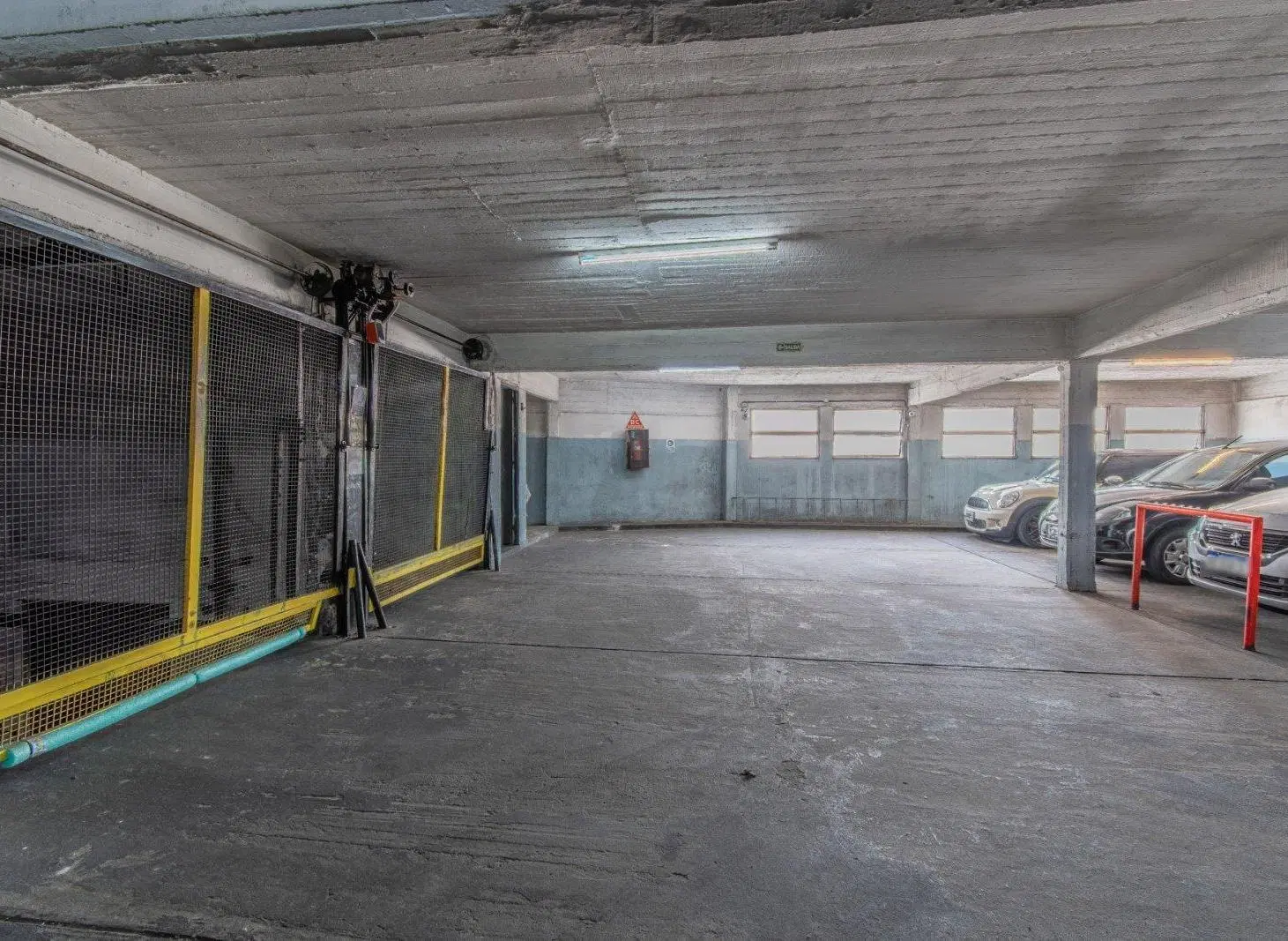 Venta Caballito Sur Cochera Cubierta Montacarga Piso Tres 1