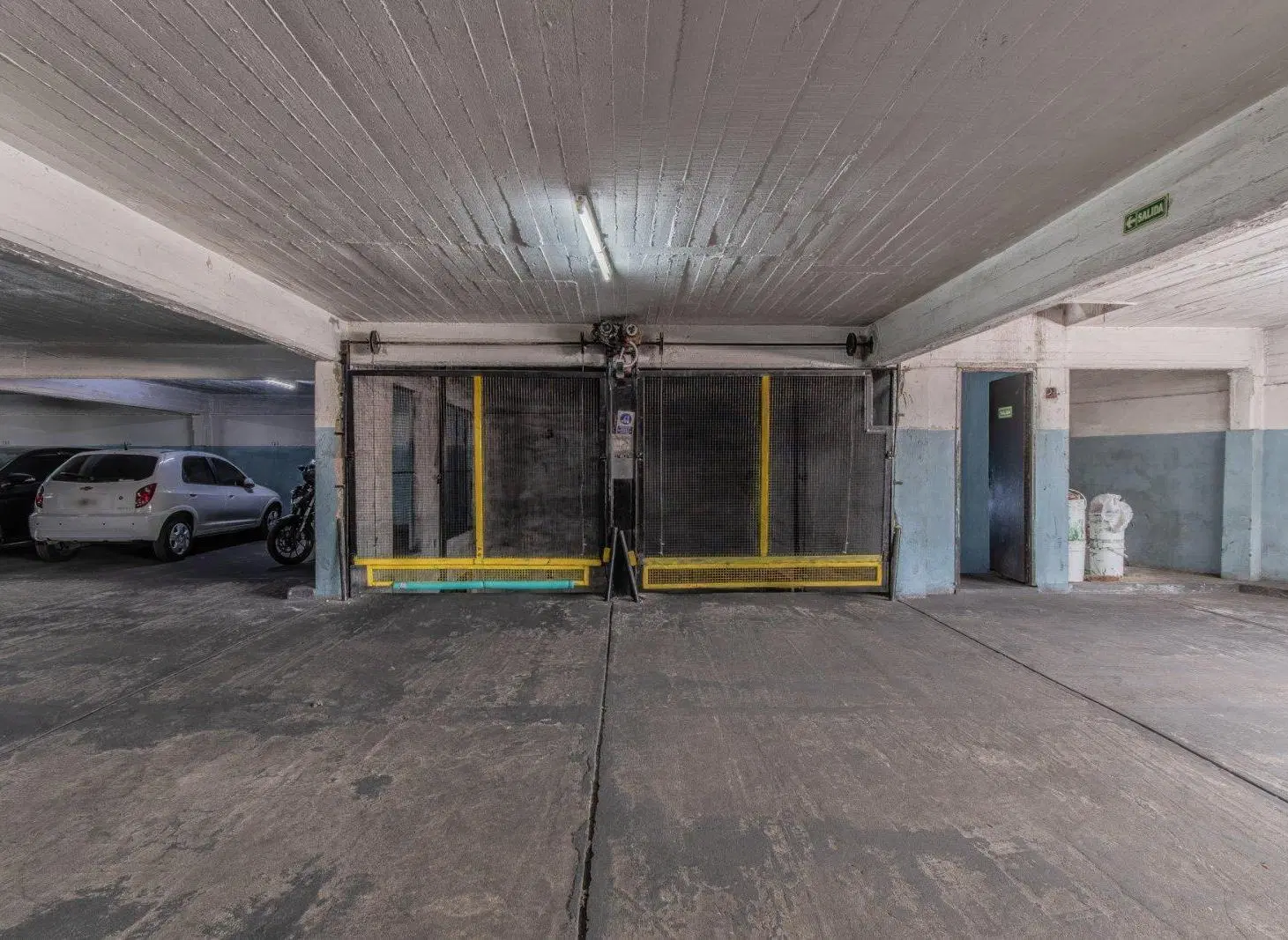 Venta Caballito Sur Cochera Cubierta Montacarga Piso Tres 3