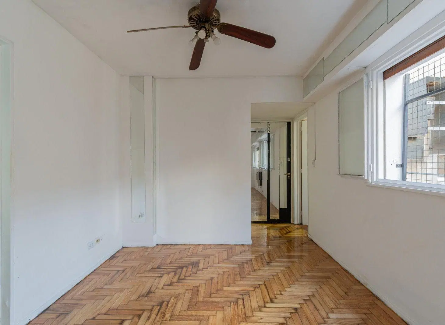 DEPARTAMENTO. MONOAMBIENTE DIVISIBLE. LUMINOSO. OPORTUNIDAD 3