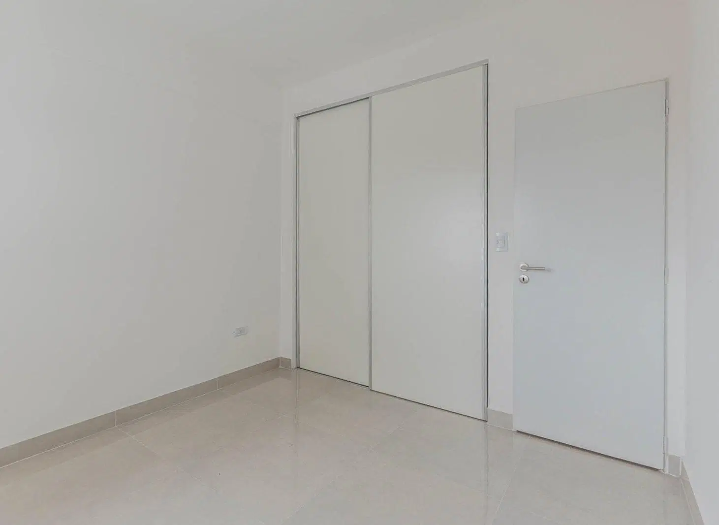 Venta Caseros Centro Departamento 2 Ambientes Expensas· Bajas 1