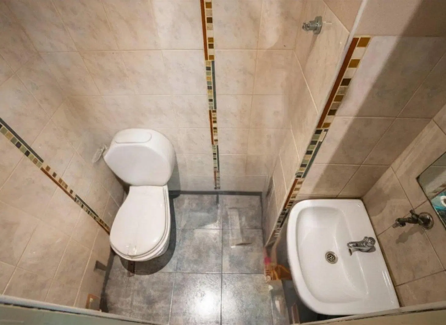 Departamento a refaccionar - Venta en bloque - 264 m2 - C/ Patio, Local y Oficina - Caballito. 4