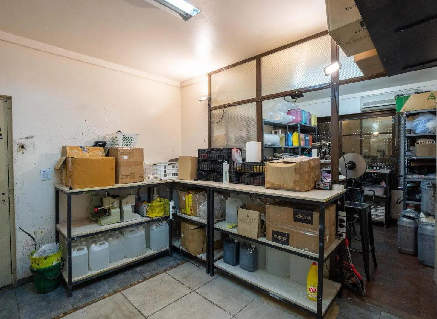 Departamento a refaccionar - Venta en bloque - 264 m2 - C/ Patio, Local y Oficina - Caballito. 2