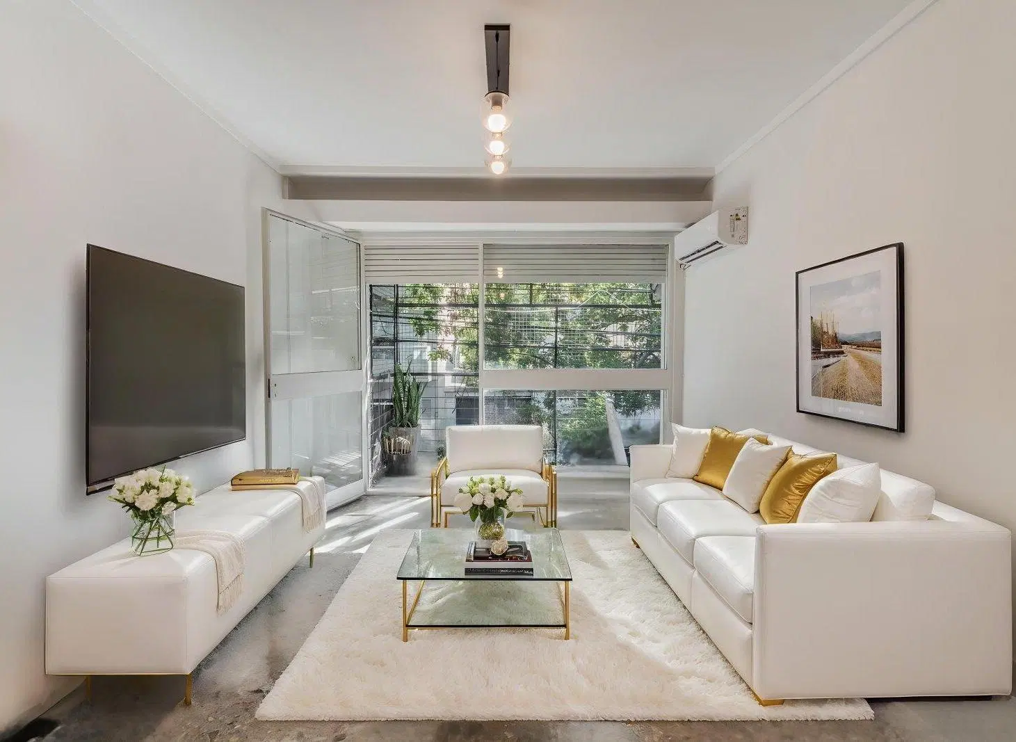 VENTA  Departamento 4 amb · BALCÓN  CORRIDO al frente · Super Luminoso 5