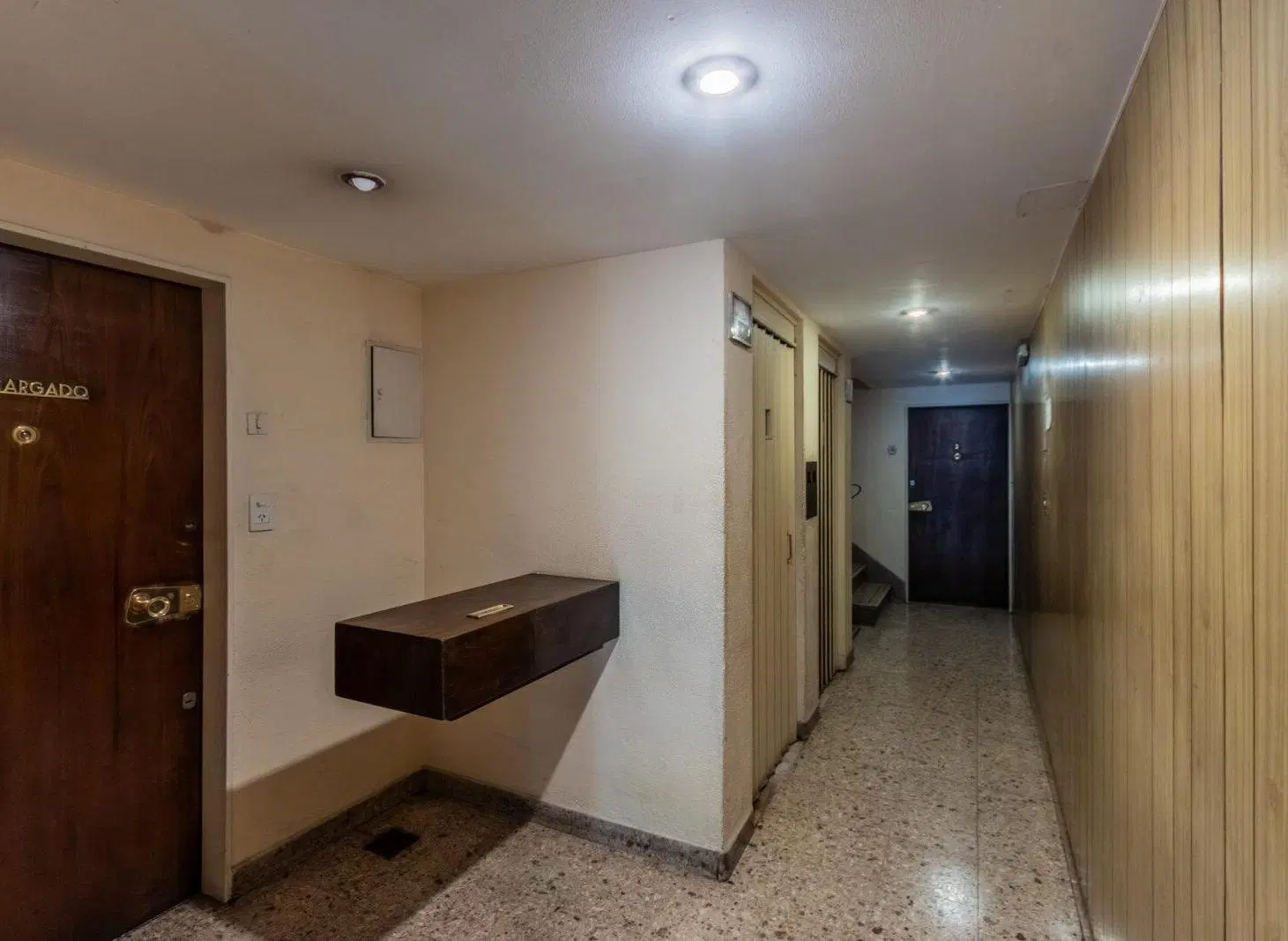 VENTA Departamento 4 amb · BALCÓN CORRIDO al frente · Super Luminoso 3