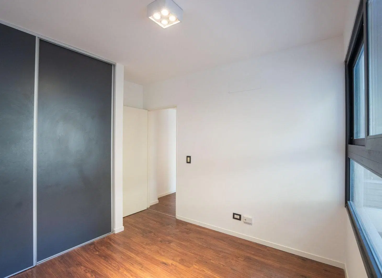 Venta Departamento 2 ambientes con balcón aterrazado con parrilla 4
