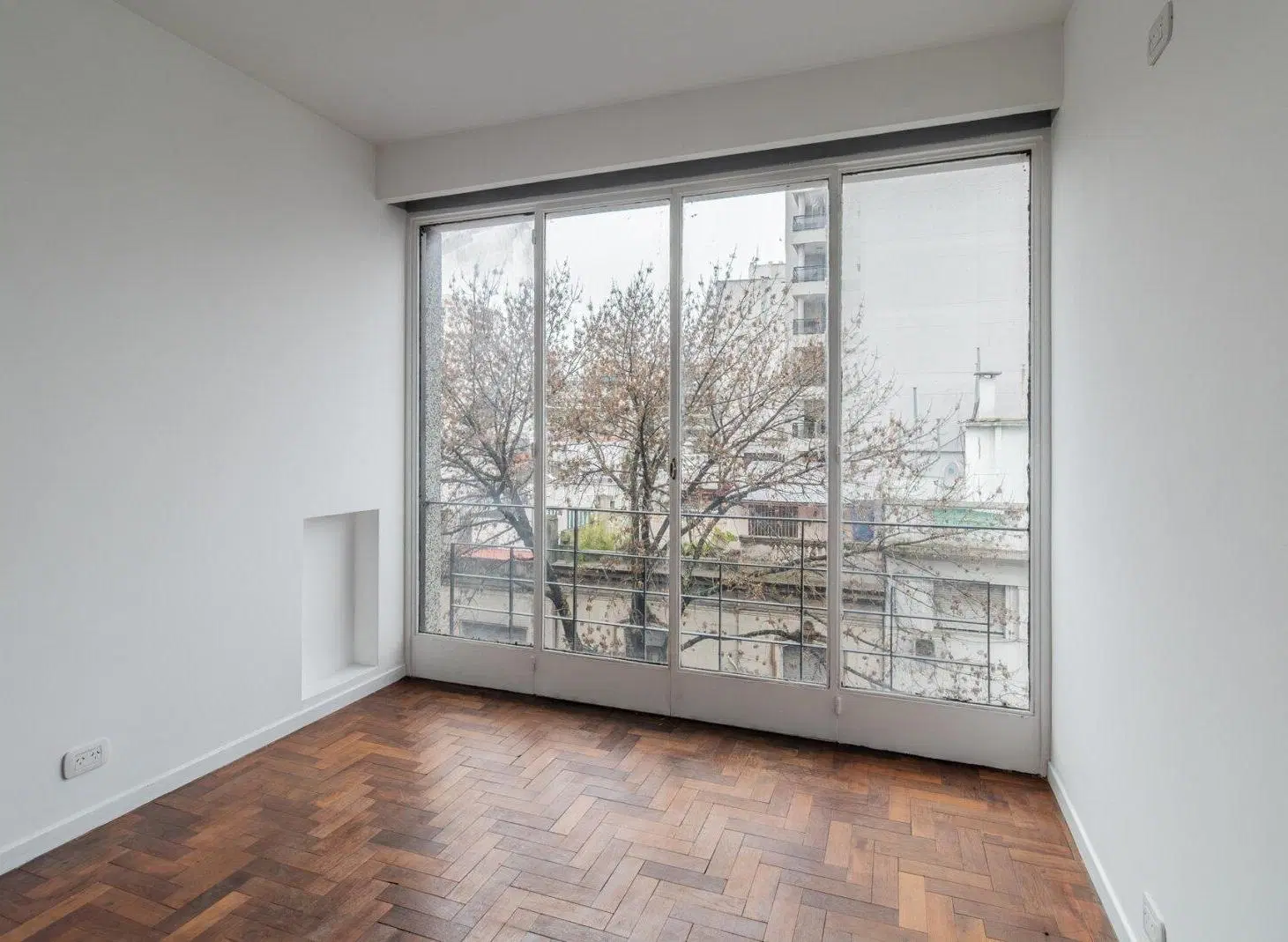 Venta departamento 3 ambientes 2 balcones reciclado a nuevo Caballito Sur 4