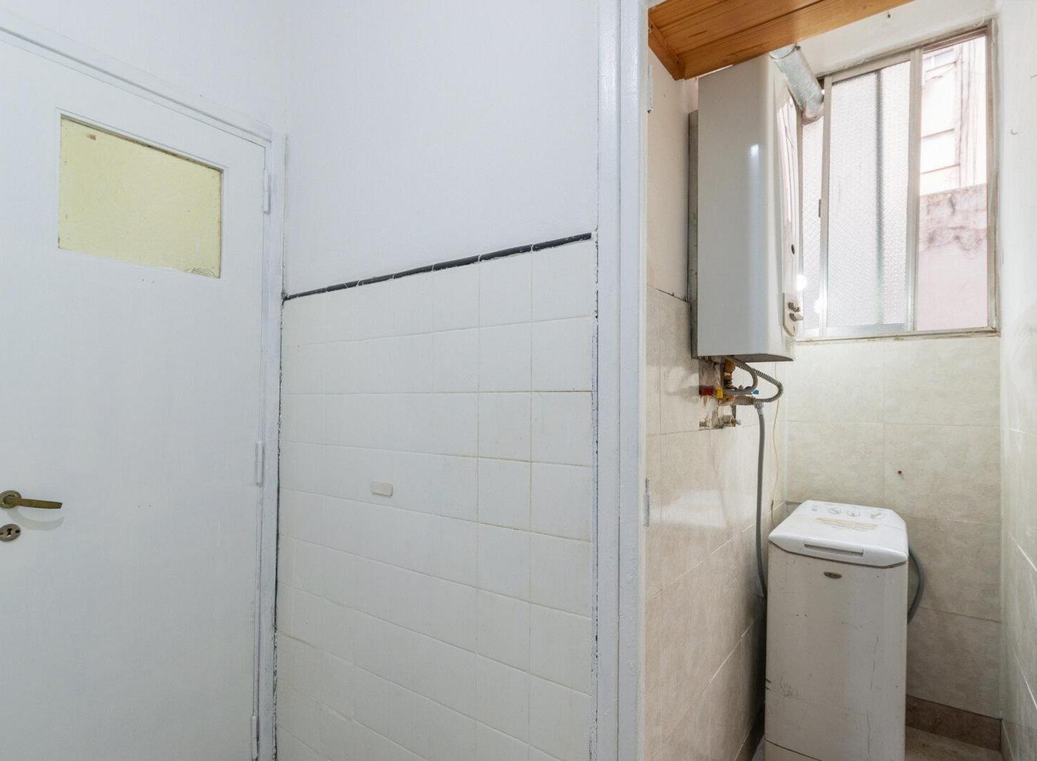 DEPARTAMENTO . INTERNO . DOS AMBIENTES EN BALVANERA