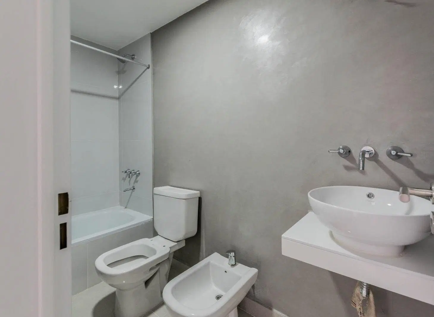 Venta Caseros Centro 2 Ambientes Departamento Expensas· Bajas 2