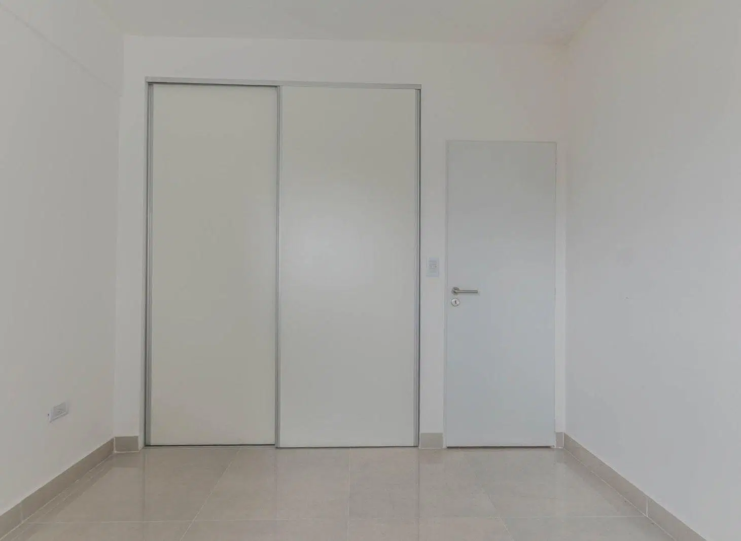Venta Caseros Centro 2 Ambientes Departamento Expensas· Bajas 5