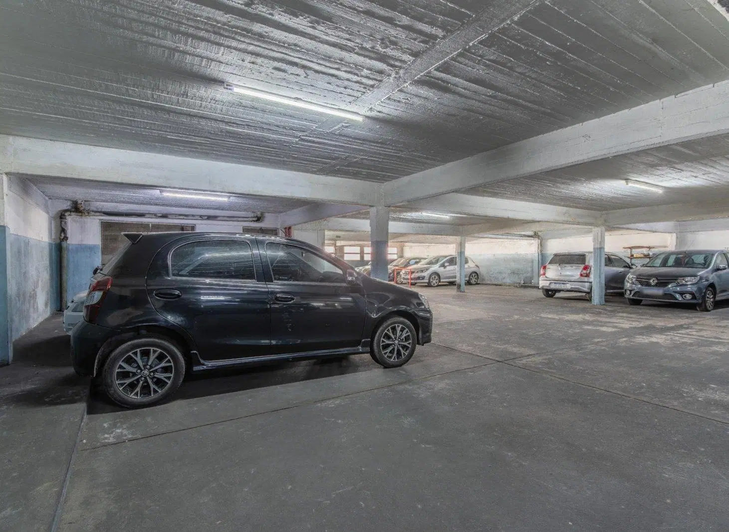 Venta Caballito Sur Cochera Cubierta Piso Tres Montacarga 3