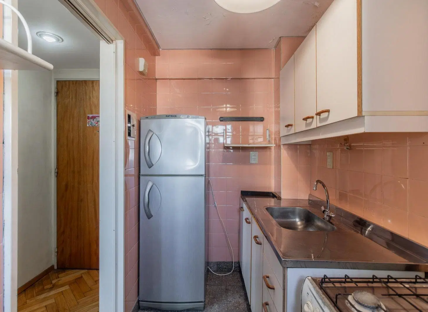 Venta Monoambiente dividido, Piso alto, luminoso, amoblado, apto crédito 2