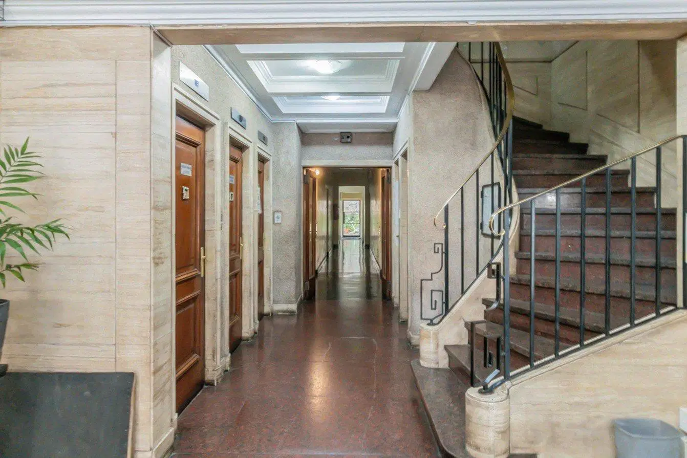 Venta Departamento Once 2 Ambientes Apto Profesional 4
