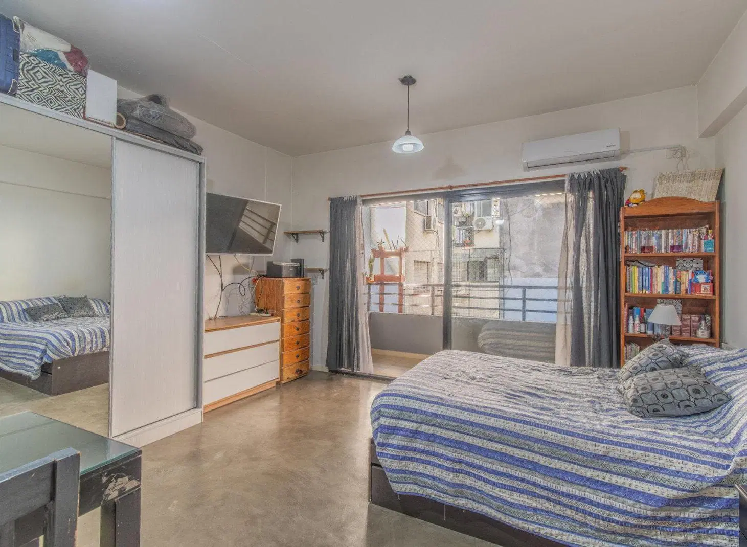 Venta monoambiente balcón baulera apto crédito| Apto profesional Almagro 5