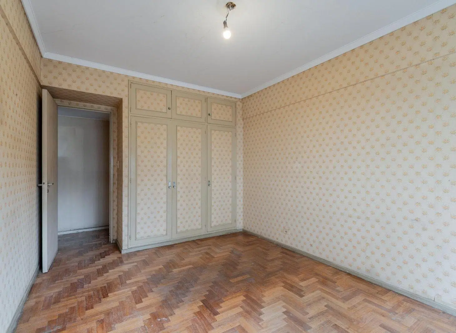 Venta Tres Ambientes a Refaccionar. Belgrano 8