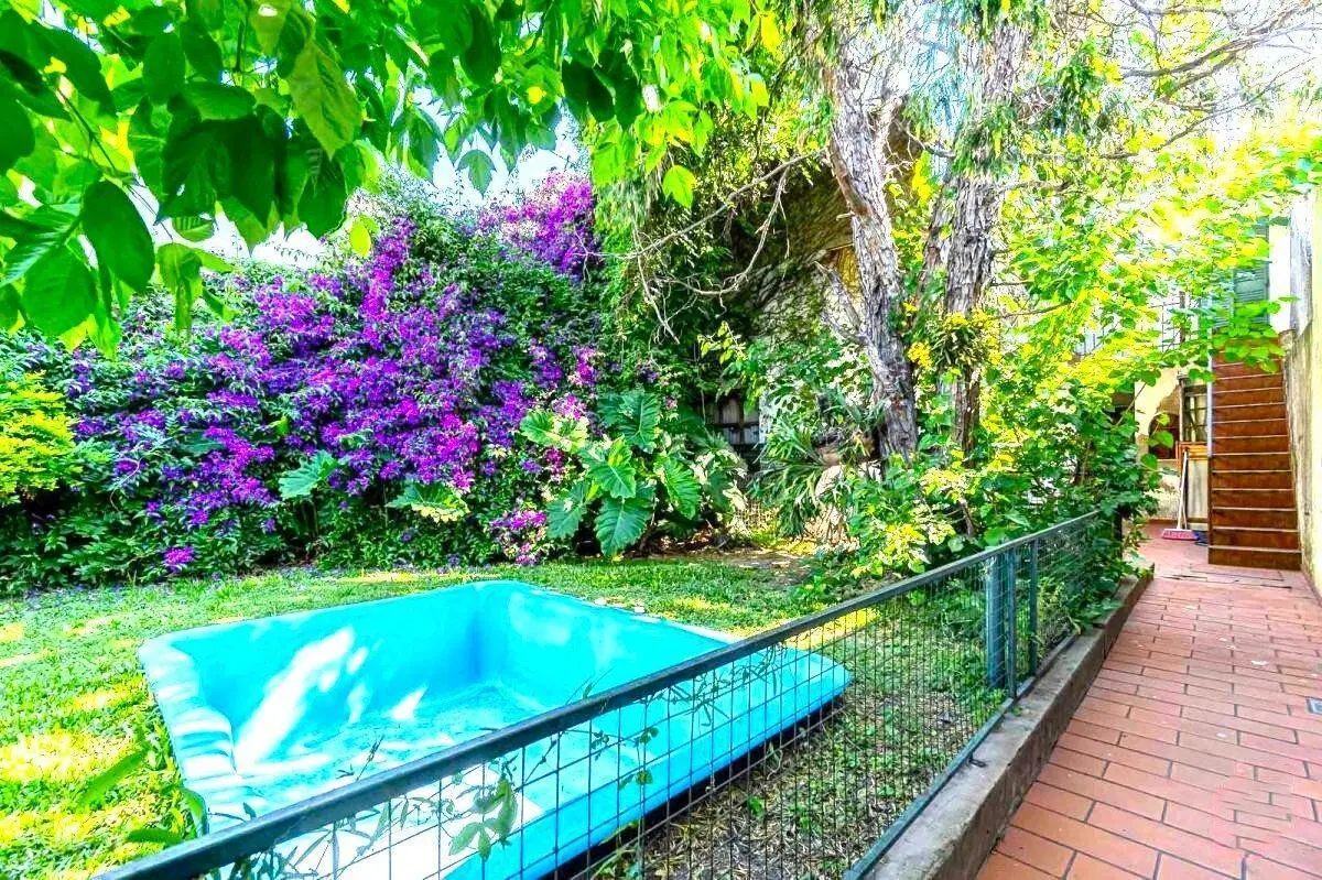 VENTA CASA JARDIN 4