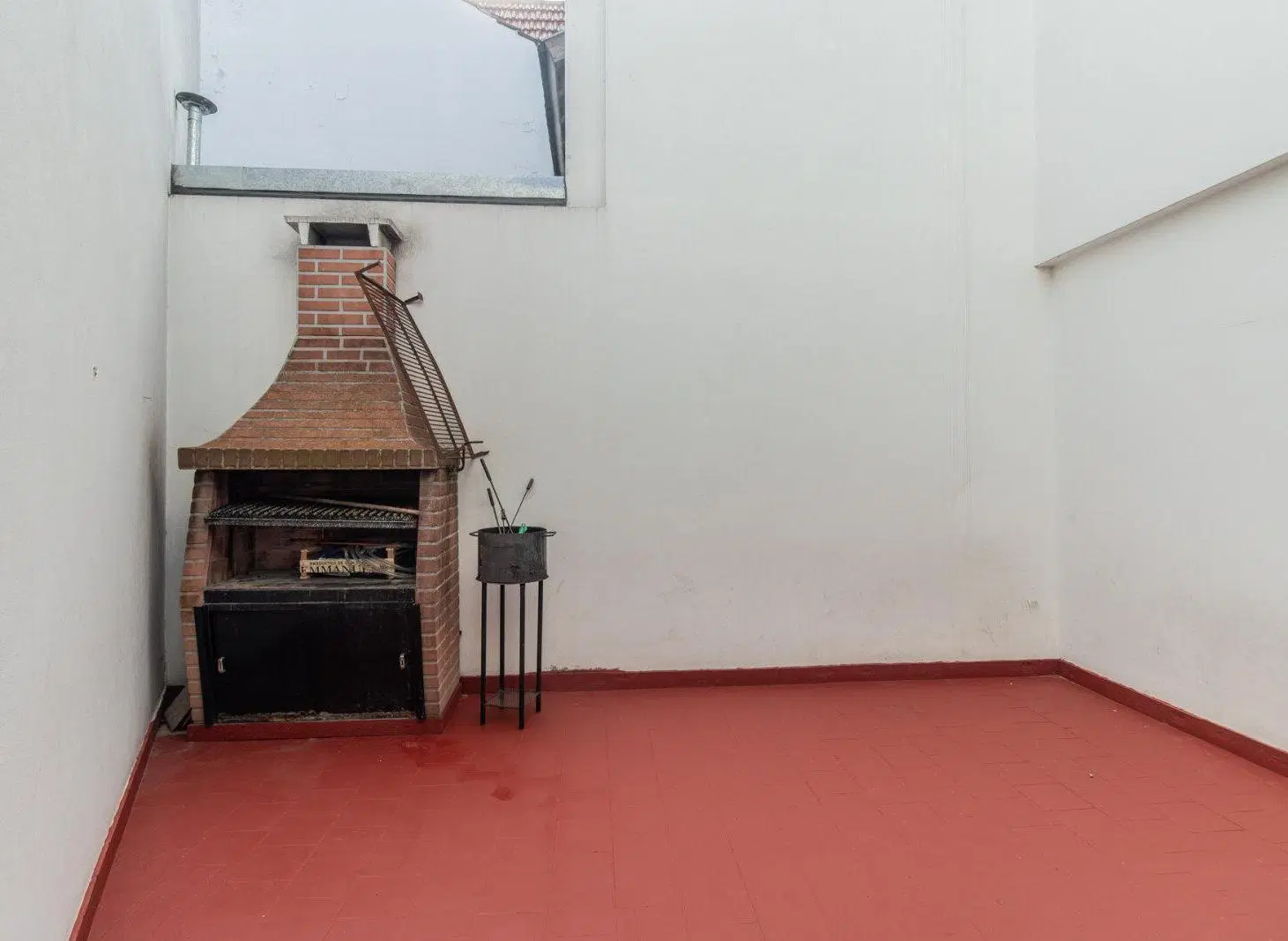 PH tipo casa 4 ambientes con cochera y patio sin expensas 5