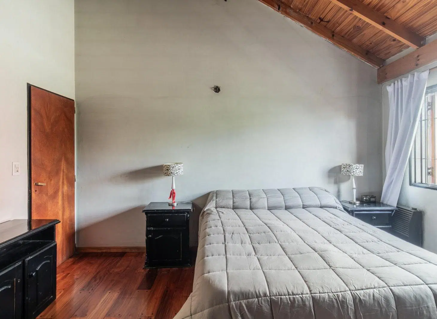 PH tipo casa 4 ambientes con cochera y patio sin expensas 3