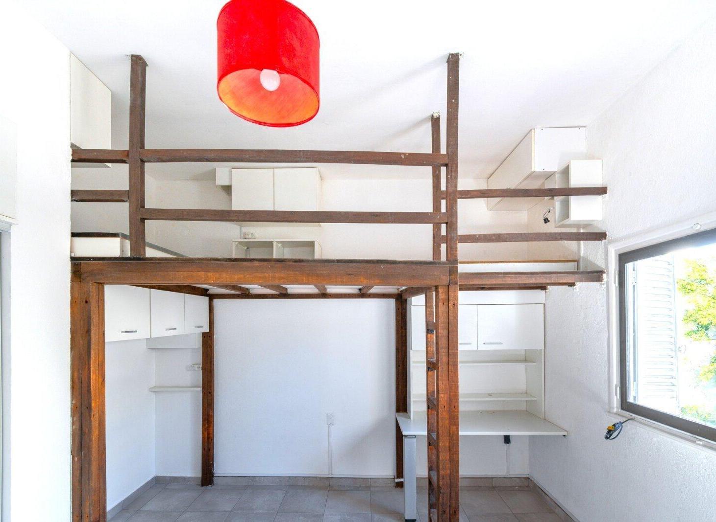 Foto de VENTA. DOS AMBIENTES. TERRAZA. VISTA 360° VILLA DEL PARQUE, imagen 2