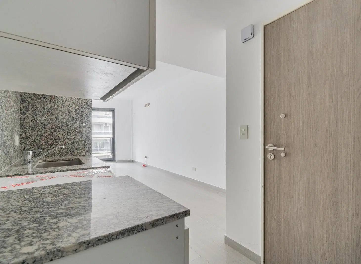 MONOAMBIENTE A ESTRENAR CON BALCON 5