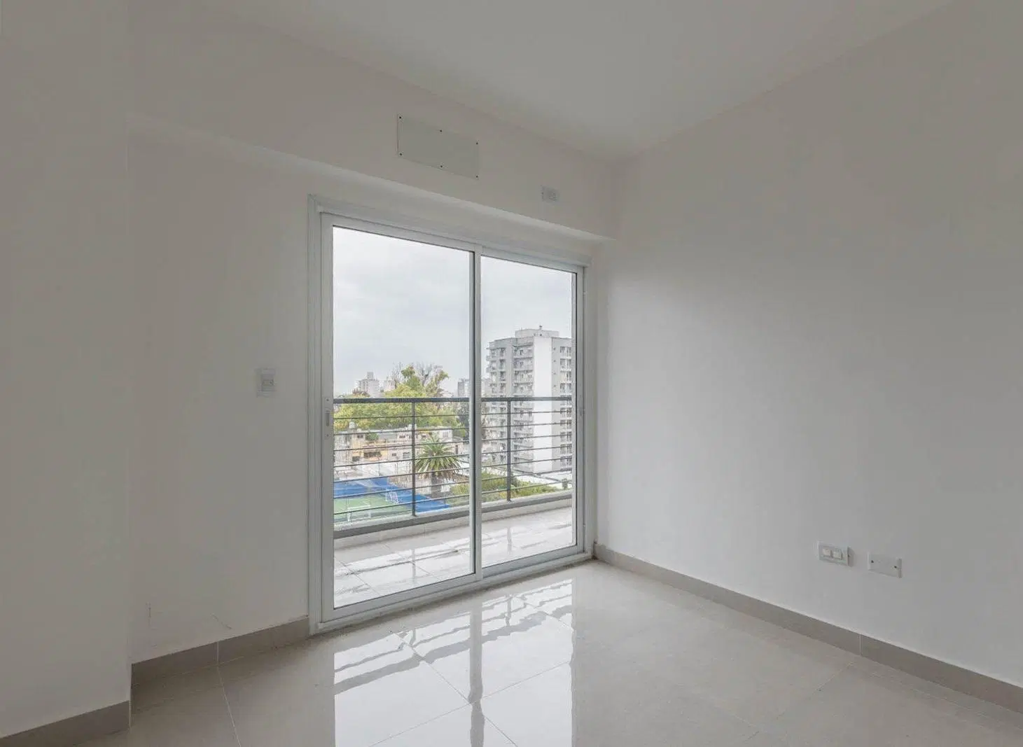Venta Departamento A Estrenar Caseros Centro 2 Ambientes 4