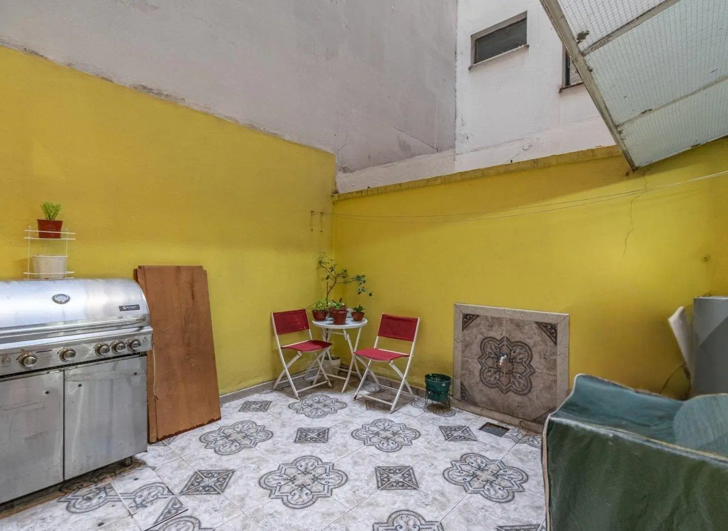 Venta · Financiamiento · Departamento 2 amb + Dependencia  · 76m2 C/ Patio · Recoleta 2