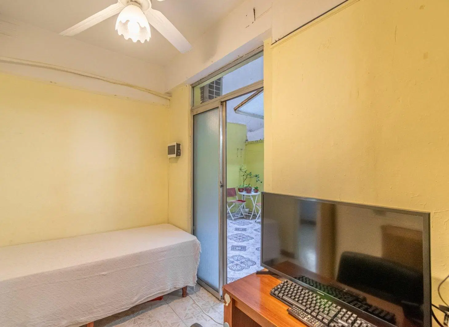 Venta · Financiamiento · Departamento 2 amb + Dependencia  · 76m2 C/ Patio · Recoleta 4