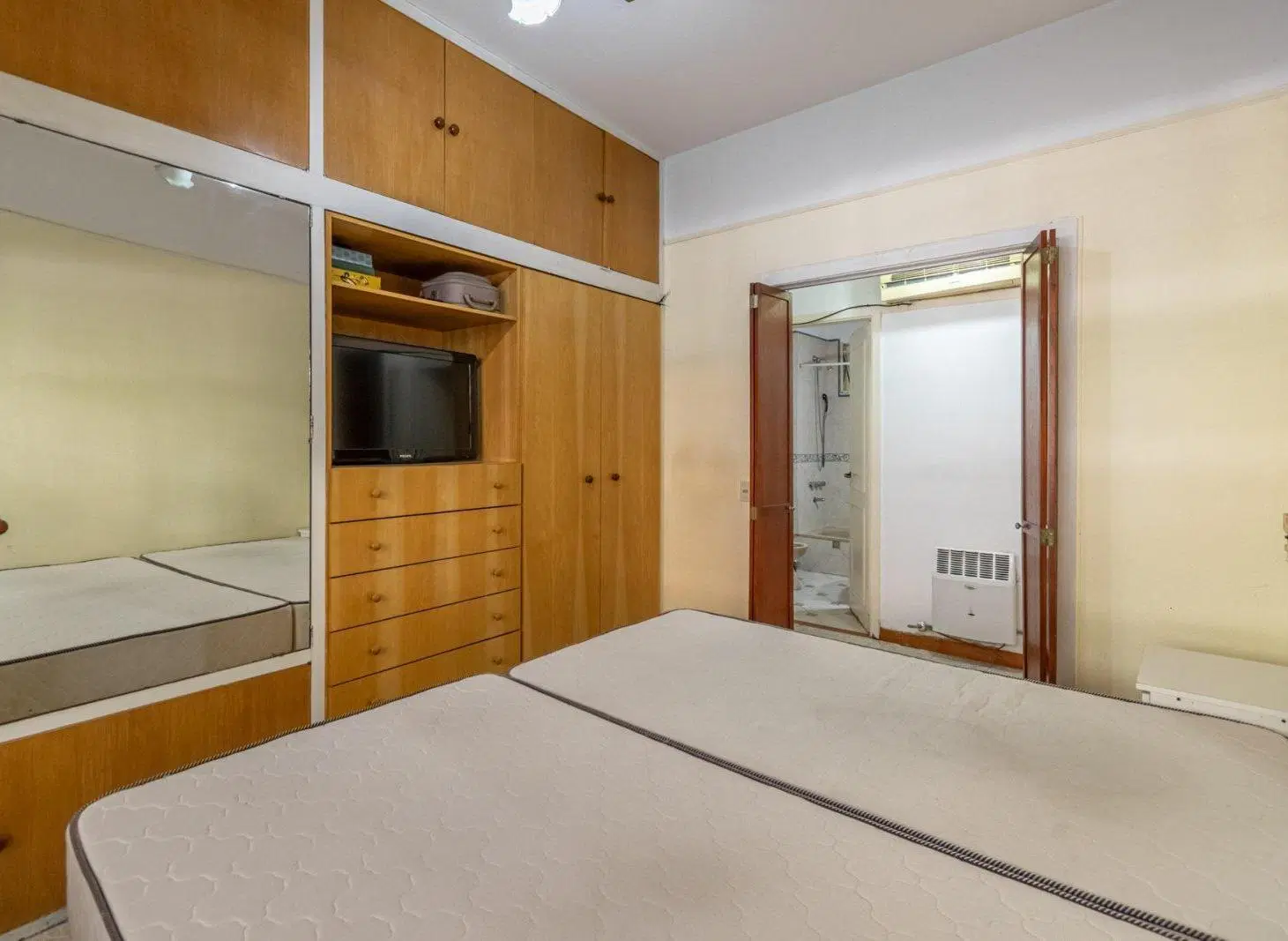 Venta · Financiamiento · Departamento 2 amb + Dependencia  · 76m2 C/ Patio · Recoleta 3