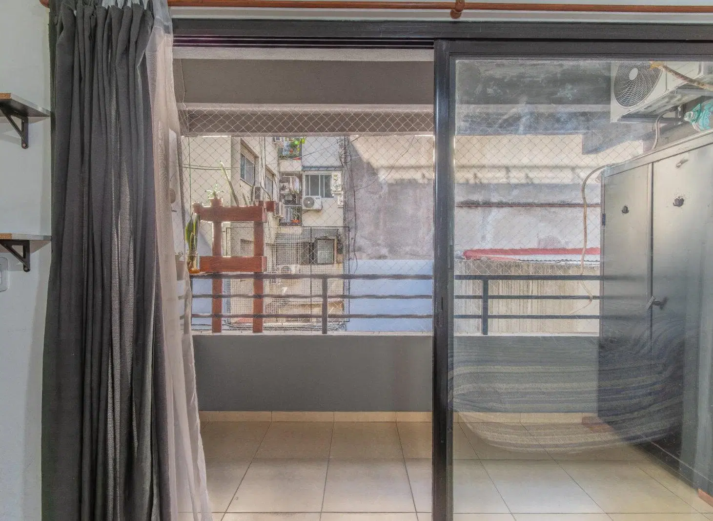 Venta monoambiente balcón baulera apto crédito| Apto profesional Almagro 8