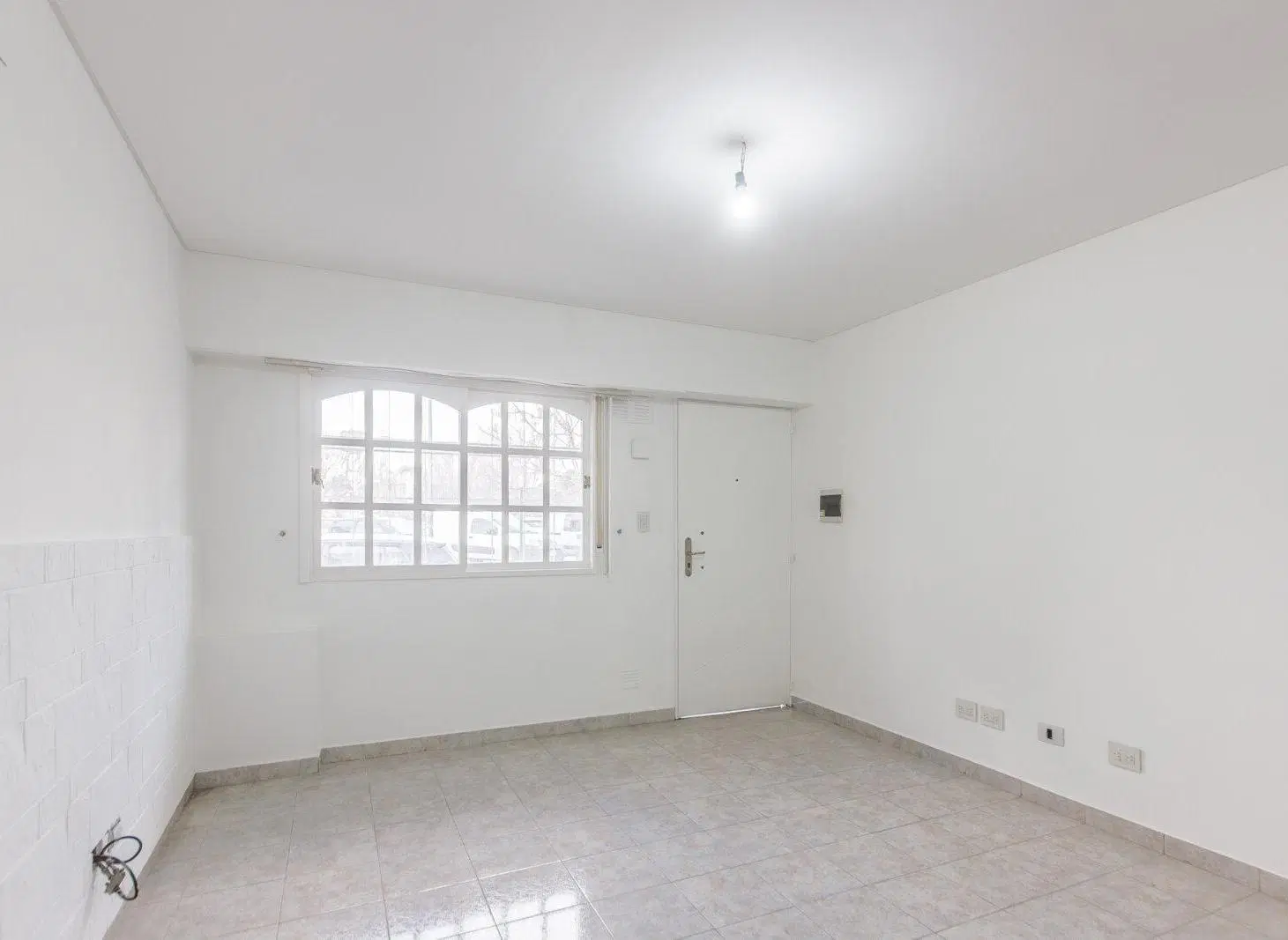 Venta PH 2 Amb. PB al Frente con Patio | San Justo 1