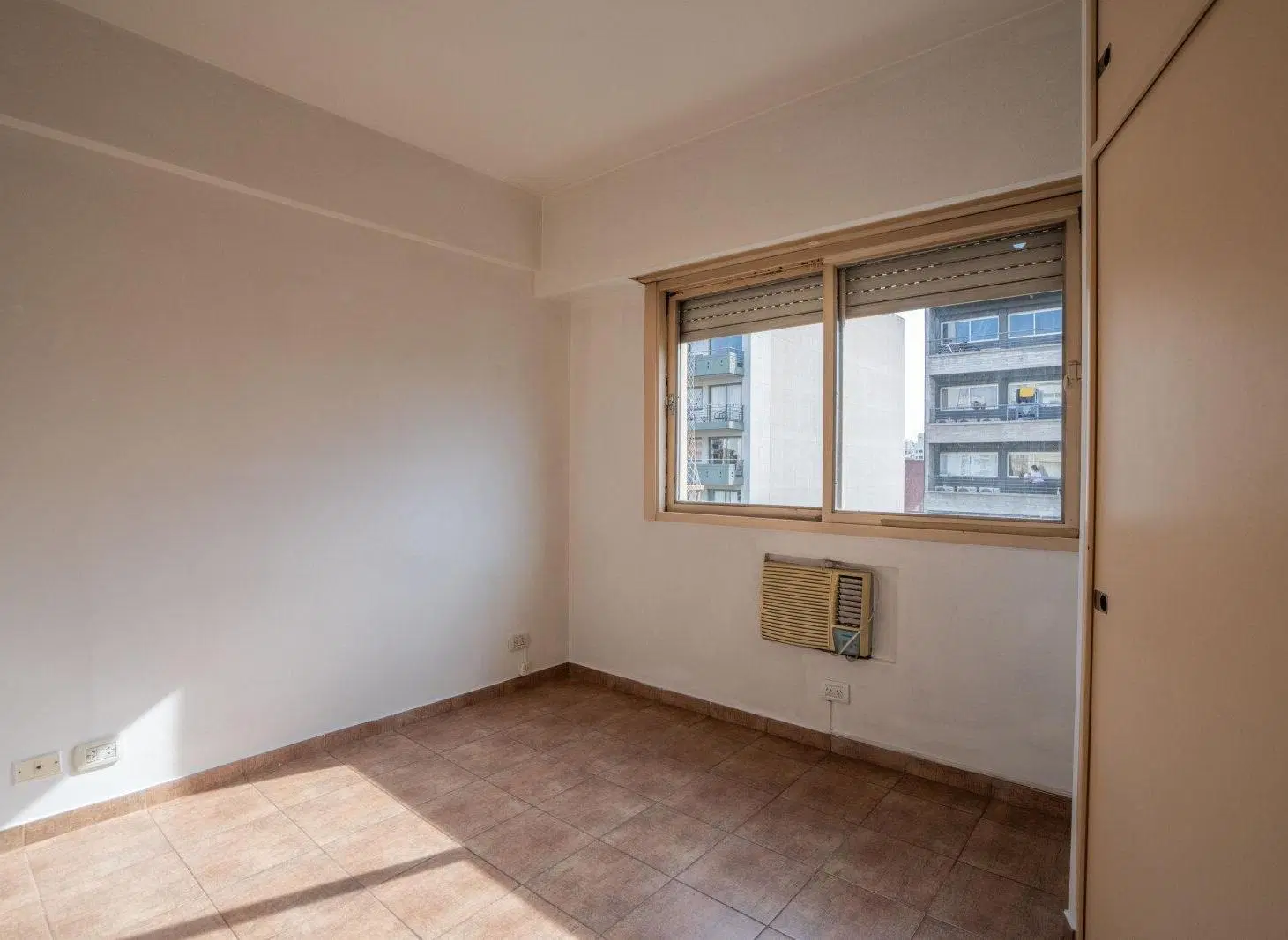 Departamento en Venta Dos Ambientes con Balcon - Parque Chacabuco-Caballito 4